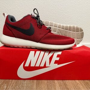 OG NIKE ROSHE RUN Black/Red